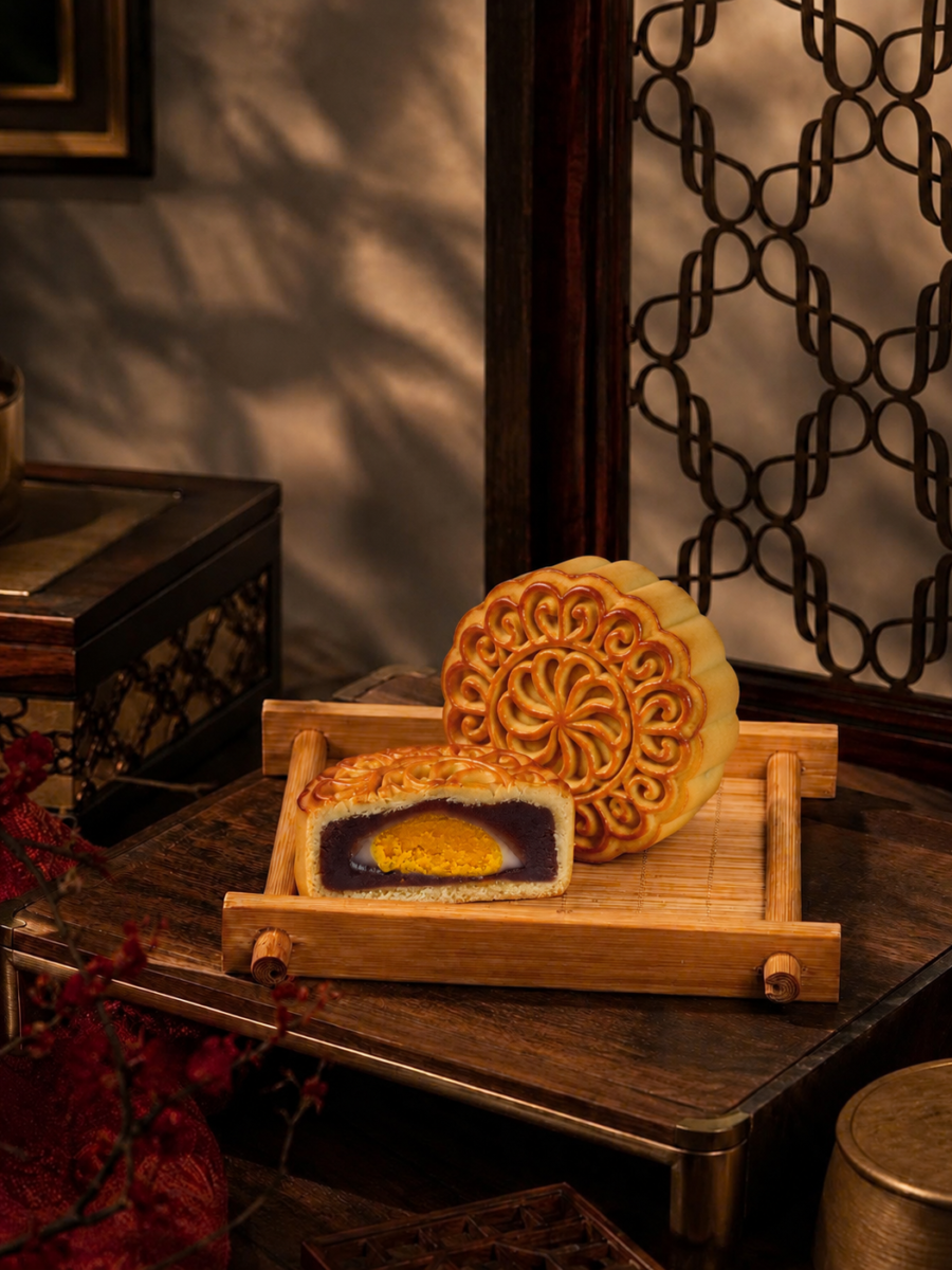Bánh nướng Đậu đỏ mochi trứng muối